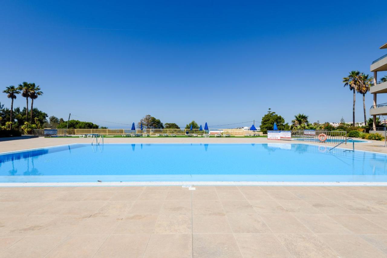 Algarve Beach Apartments Албуфейра Экстерьер фото