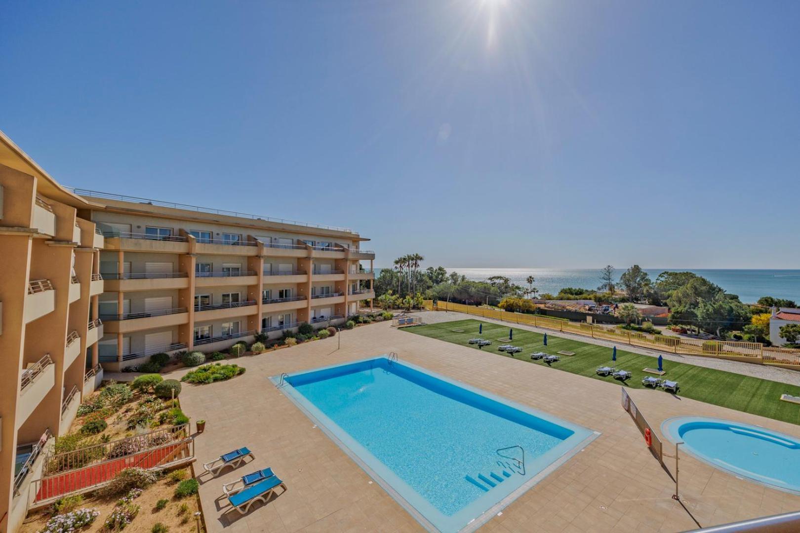 Algarve Beach Apartments Албуфейра Экстерьер фото
